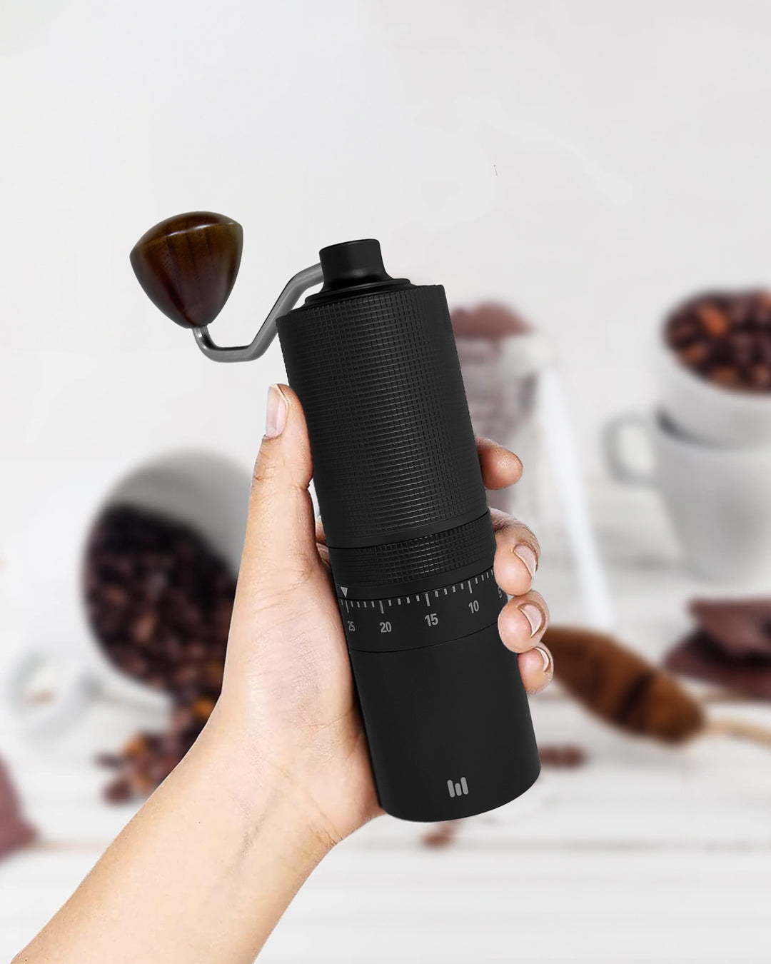 Macnoa MacGrind Craft manual portable coffee grinder with titanium Burr